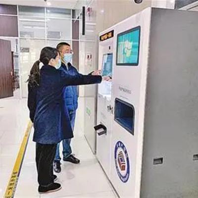 隨到隨領(lǐng) 即來即查 安吉縣首臺(tái)不動(dòng)產(chǎn)制證一體機(jī)“上崗”